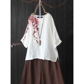 Women Retro Floral Embroidery O-neck Irregular 3/4 Sleeve Blouse